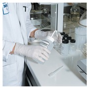 Doos 100 handschoenen nitril ongepoederd M6.